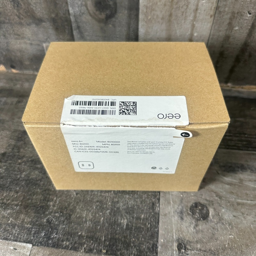 New eero 6 plus Model R010001 Dual Band Router With Power Cord - Picture 2 of 9